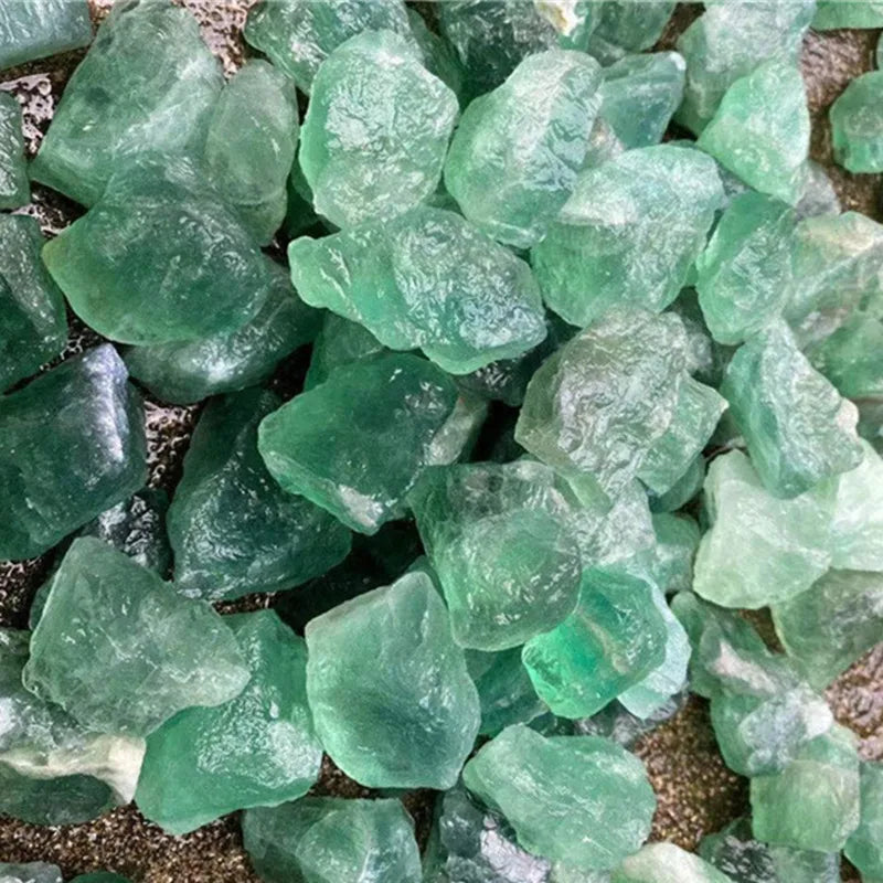 Natural Quartz Crystal Stone Chips for Healing and Decor